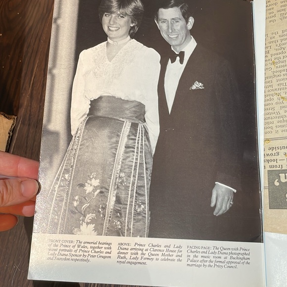 Excellent condition - The Royal Betrothal - Book - Picture 2 of 3